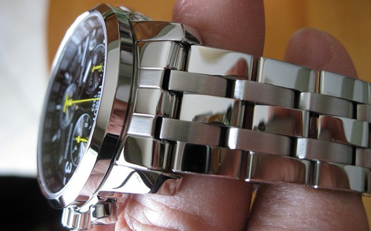 7 ways to polish metal strap watches as beautiful as new (1)