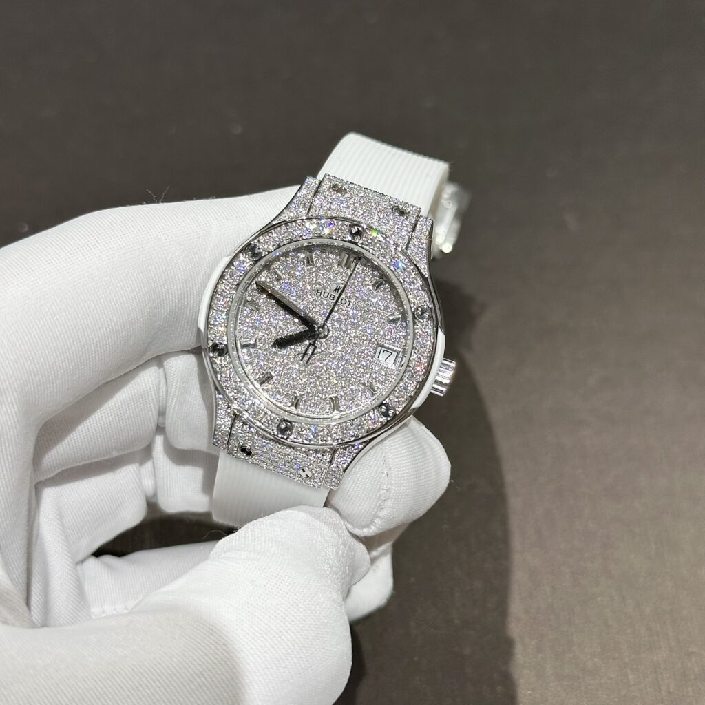 Hublot Classic Fusion White Custom Moissanite Diamonds 33mm (6)