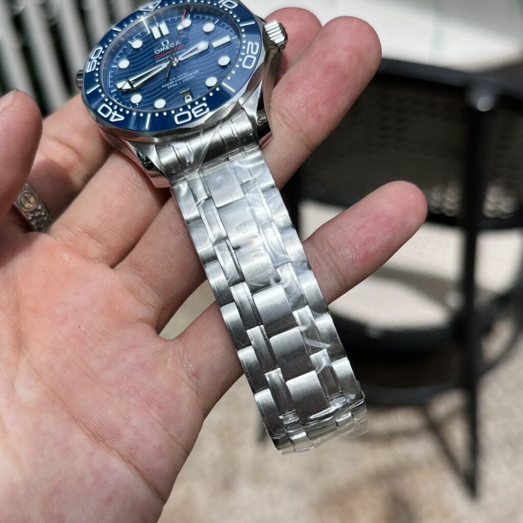 Omega Seamaster Blue Dial Replica Watch VS Factory 42mm (5)