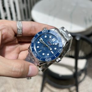 Omega Seamaster Blue Dial Replica Watch VS Factory 42mm (5)