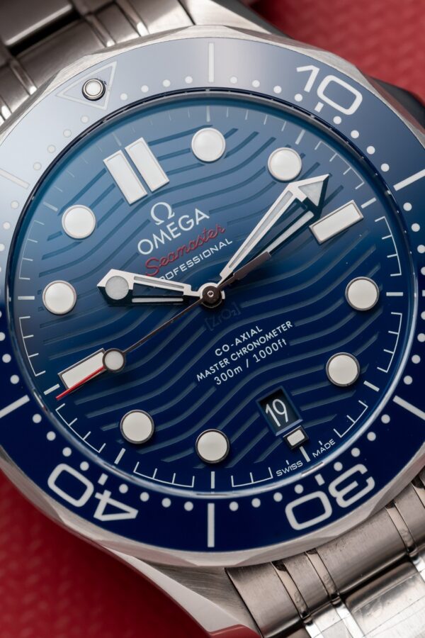 Omega Seamaster Blue Dial Replica Watch VS Factory 42mm (2)