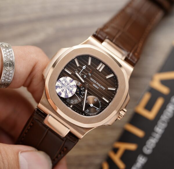 Patek Philippe Nautilus 5712R Chocolate Dial Replica Watch GR Factory 40mm (1)