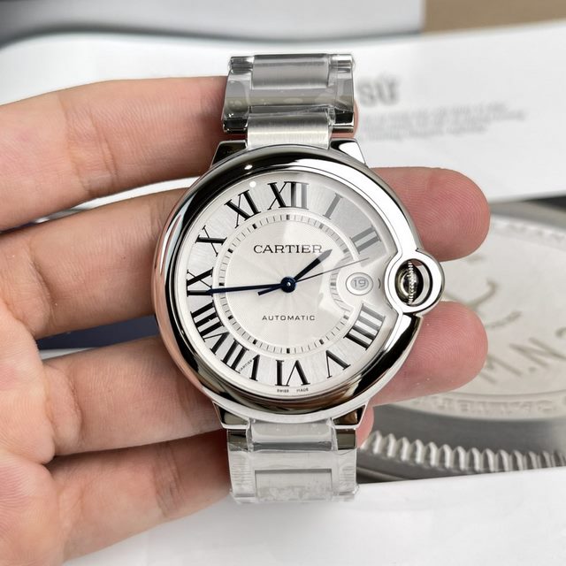 Enjoy Luxury with 3 Ballon Bleu De Cartier Replica Watches (4)