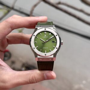 Hublot Classic Fusion Replica Watch Green Color JJ+ 42mm (1)
