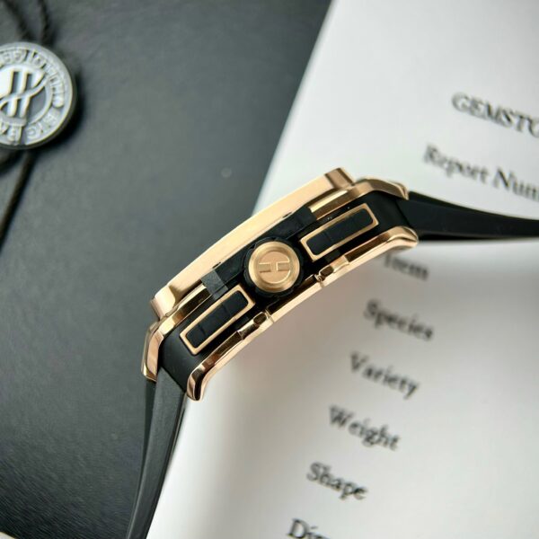 Hublot Square Bang Unico King Gold Replica Watch 42mm (1)