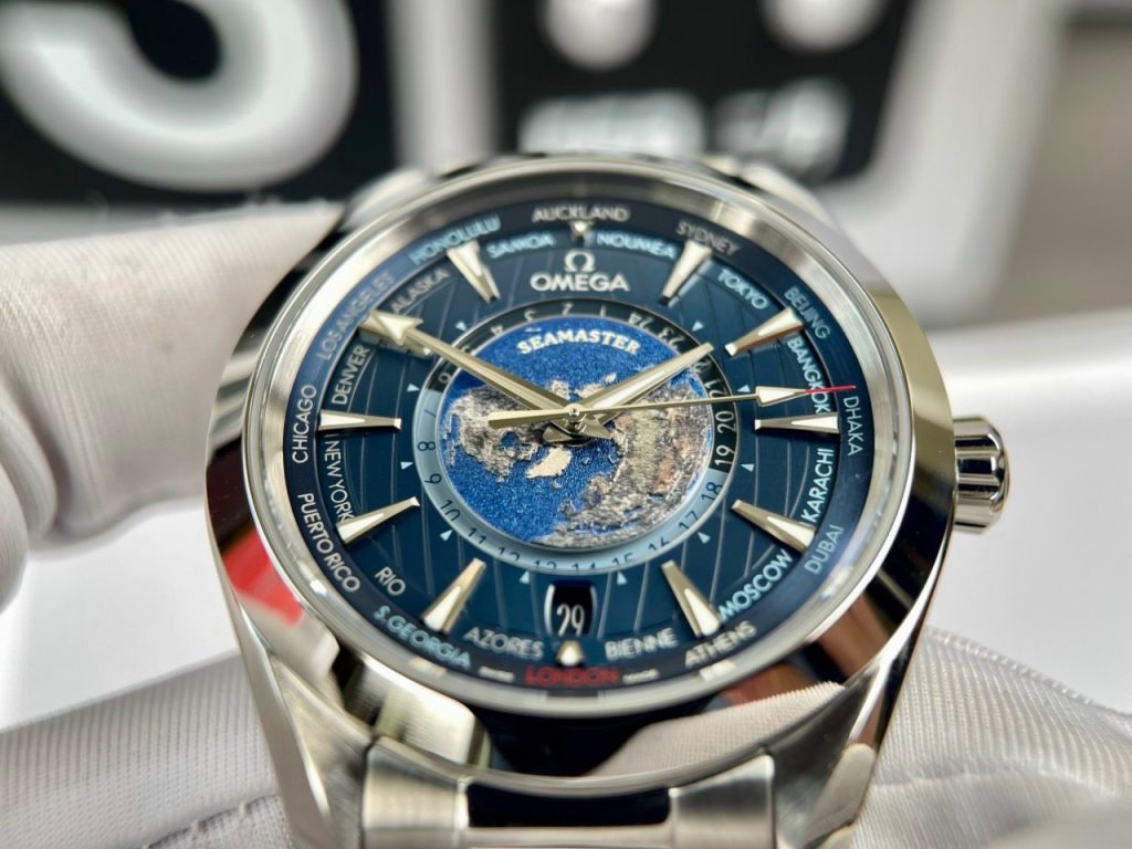 Omega Aqua Terra Worldtimer Replica Watch Best Quality 43mm (2)