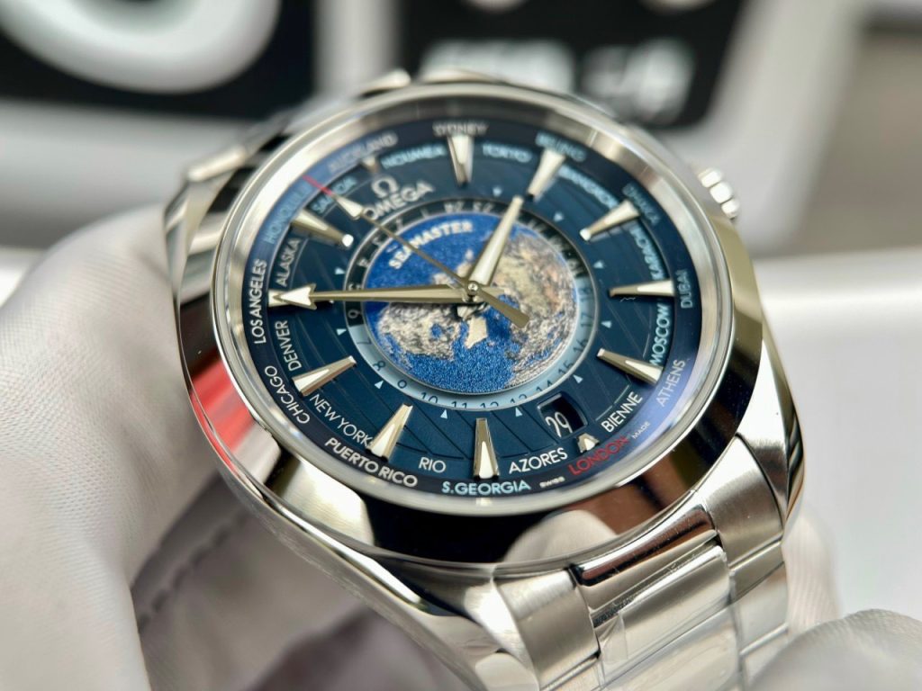 Omega Aqua Terra Worldtimer Replica Watch Best Quality 43mm (2)