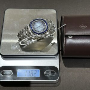 Patek Philippe Nautilus 5723 Synthentic Blue Sapphire Replica Watch 40mm (1)