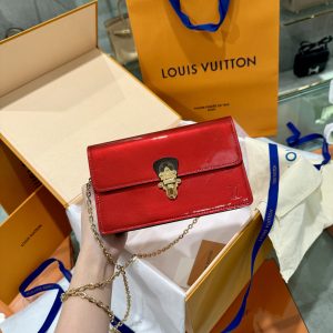 Louis Vuitton Cherrywood Chain Wallet Patent Red Replica Bags 19cm (1)
