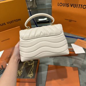 Louis Vuitton Hold Me Milk White Replica Handbags 23x15x10cm (1)