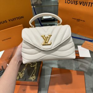 Louis Vuitton Hold Me Milk White Replica Handbags 23x15x10cm (1)