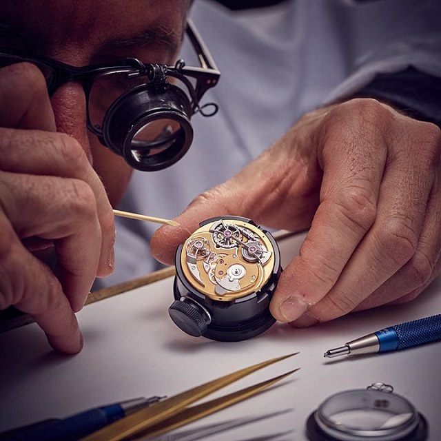 Reliable Replica Watch Repair Service at Min Luxury (4)