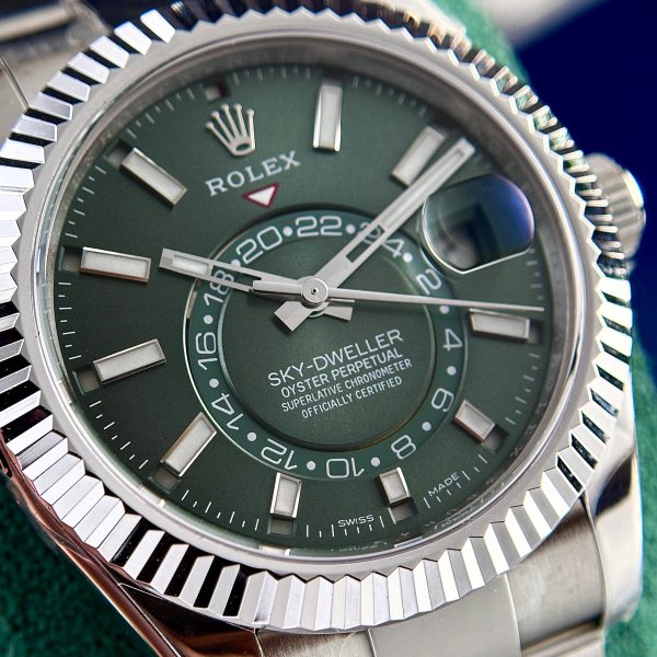 Rolex Replica Watch Sky-Dweller 326934 Green Dial 42mm (2)