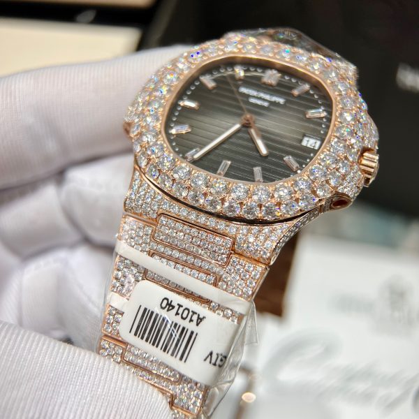 Patek Philippe Nautilus 5711 Iced Out Custom Moissanite Diamonds 40mm (3)