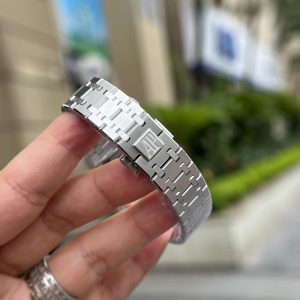 Audemars Piguet Royal Oak Bezel Diamonds Best Replica Women's 34mm (1)