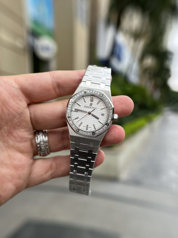 Audemars Piguet Royal Oak White Dial Bezel Diamonds Best Replica 34mm (1)