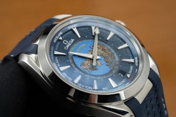 Omega Seamaster Aqua Terra Worldtimer Best Replica Watches 43mm (1)