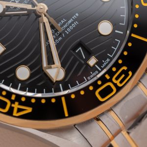 Omega Seamaster Best Replica Demi Gold VS Factory 42mm (1)