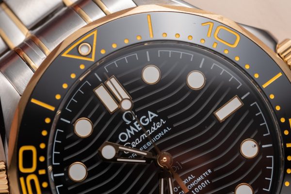 Omega Seamaster Best Replica Demi Gold VS Factory 42mm (1)