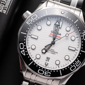 Omega Seamaster Best Replica White Dial VS Factory 42mm (1)