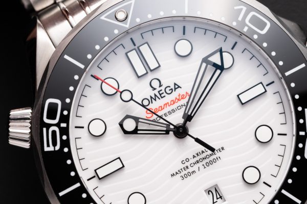 Omega Seamaster Best Replica White Dial VS Factory 42mm (1)