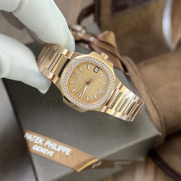 Đồng Hồ Patek Philippe Nữ Đính Đá Nautilus 7010 Replica 11 32mm (1)