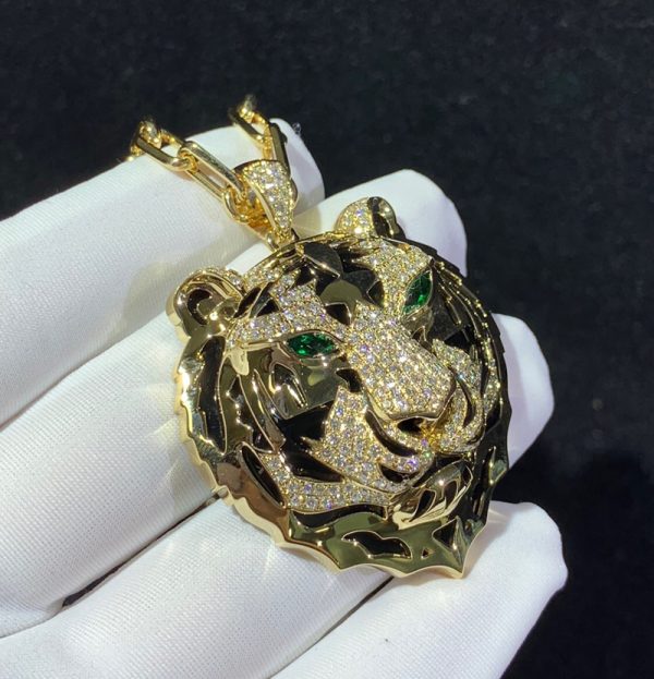 Cartier Tiger Head Necklace 18K Gold Natural Emerald Diamonds (1)