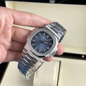 Patek Philippe Nautilus 5711 Blue Dial Best Replica 3K Factory 40mm (6)