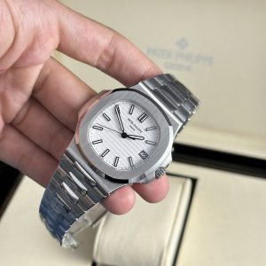 Patek Philippe Nautilus 5711 White Dial Best Replica 3K Factory 40mm (1)