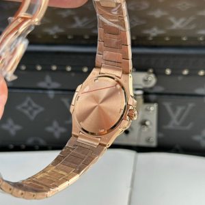 Patek Philippe Replica Watch Rose Gold Nautilus 7010 Women's 32mm (1)