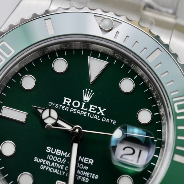 Rolex Submariner 116610LV Hulk Best Replica Watch VS Factory 40mm (4)