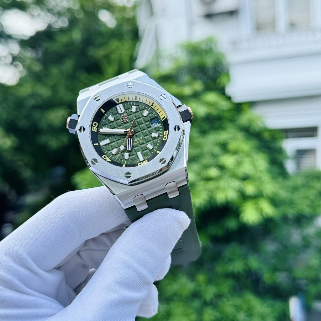 Audemars Piguet Royal Oak 15720ST Green Fake Watch IP Factory 42mm (4)