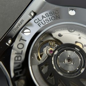 Hublot Classic Fusion Black Ceramic Carbon Dial Movement SW300 JJZ 42mm (6)