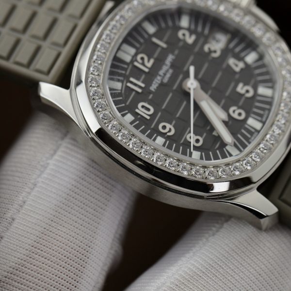 Patek Philippe Aquanaut 5067 Gray Color Best Replica Automatic Movement (8)