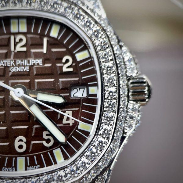 Patek Philippe Customs Moissanite Diamonds Aquanaut 5067 (1)