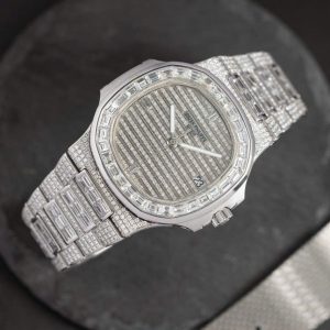 Patek Philippe Nautilus 5719 Best Replica Full Diamonds CZ 40mm (12)