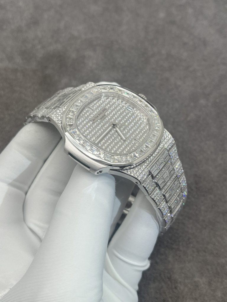 Patek Philippe Solid Gold & CVD Diamonds Customs Best Replica Nautilus 5719 40mm (1)