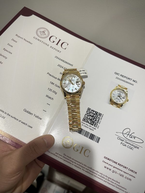 Rolex Day-Date Customs Mother Of Pearl Dial & Moissanite Diamonds GM Factory 40mm (8)