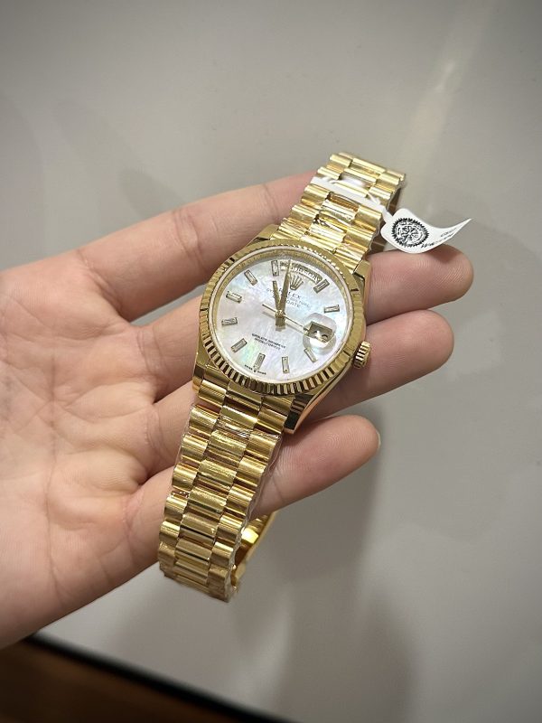 Rolex Day-Date Customs Mother Of Pearl Dial & Moissanite Diamonds GM Factory 40mm (8)