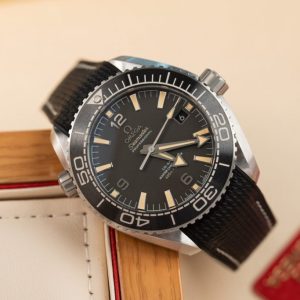 Replica Omega Watches Planet Ocean 600M Black Dial VS Factory (1)