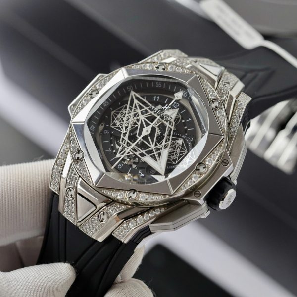 Hublot Big Bang Sang Bleu II Replica 11 Watch Custom Moissanite Diamonds 44mm (2)