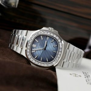 Patek Philippe Nautilus 5723 Best Replica Watch Blue Dial 3K Factory 40mm (11)