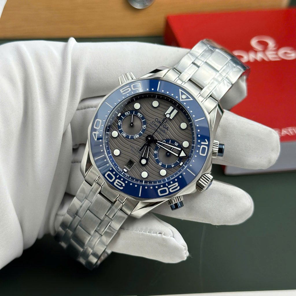 Omega Seamaster Diver 300M Chronograph Replica Watches Gray Dial Metal Wire N1 Factory 44mm (2)