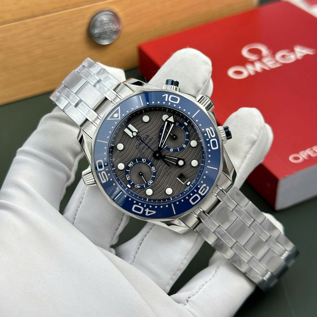 Omega Seamaster Diver 300M Chronograph Replica Watches Gray Dial Metal Wire N1 Factory 44mm (2)