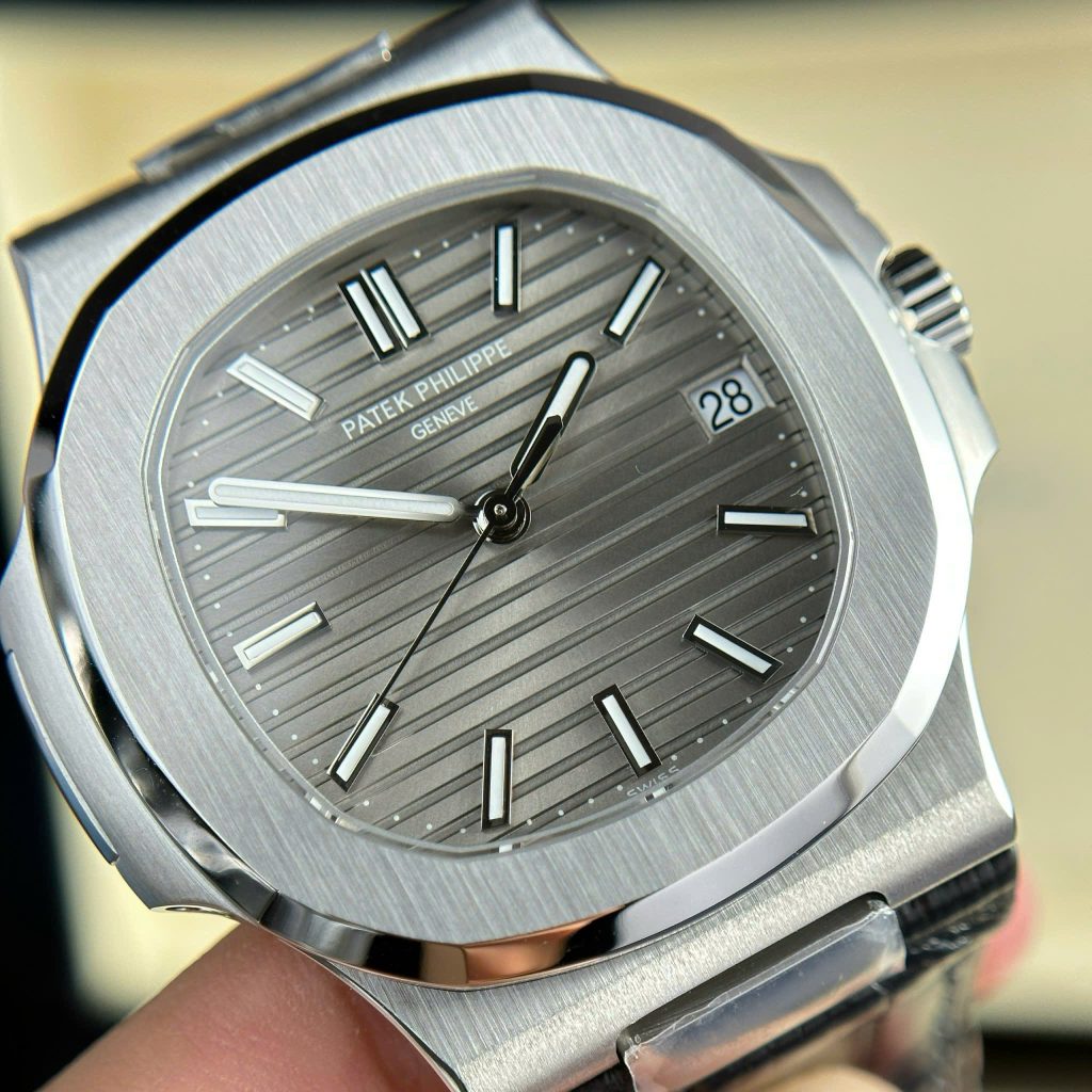 Patek Philippe Best Replica Watch Nautilus 5711 Gray Dial Leather Strap 3K Factory 40mm (2)