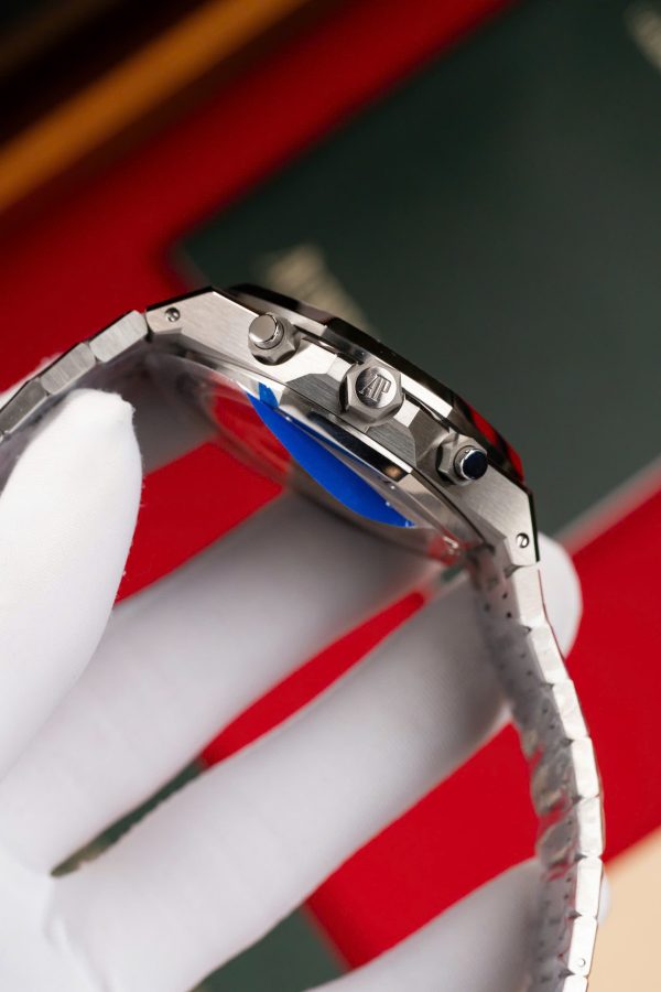 Audemars Piguet Royal Oak Chronograph 26240 Replica 11 Watch Blue Dial 41mm (1)