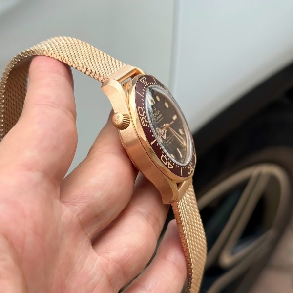 Omega Seamaster Diver 300M Bronze Gold Replica Watch Best Quality Factory VS 42mm