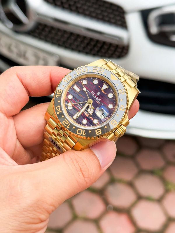 Rolex 11 GMT-Master II 126718GRNR Replica Watch Tiger Eye Stone Face Factory THB 40mm