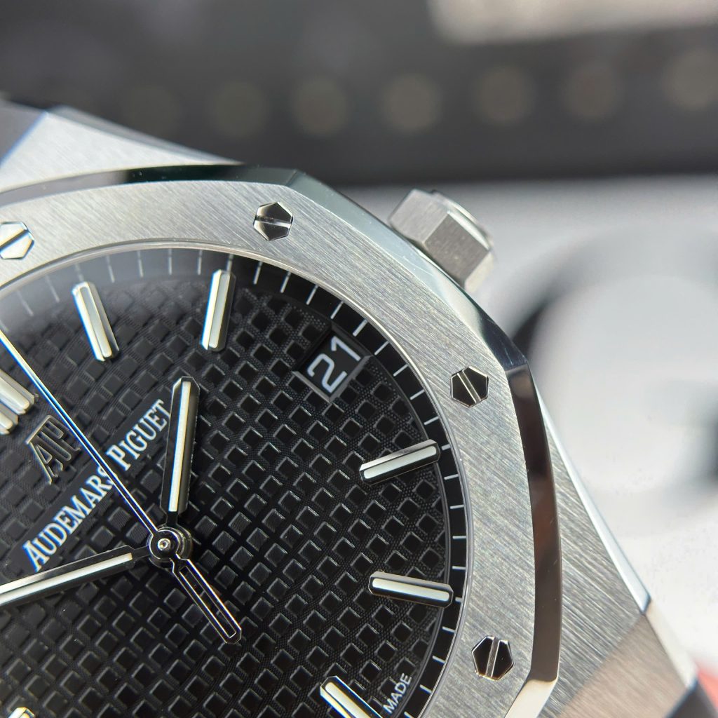 Audemars Piguet Imitation Watches Royal Oak 15500ST Black Dial Rubber Strap APS 41mm (2)
