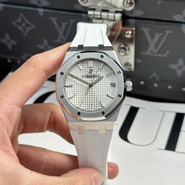 Audemars Piguet Replica Watches Royal Oak 15500ST White Dial Rubber Strap APS 41mm (2)